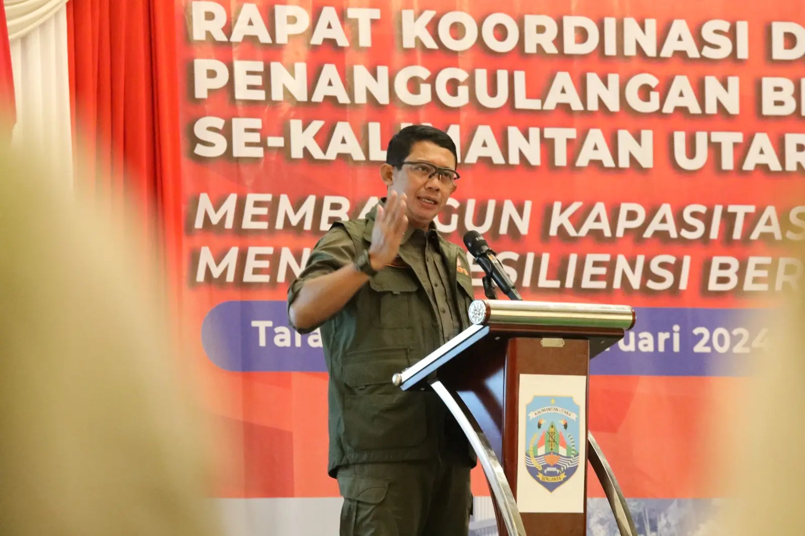 Kepala BNPB Letjen TNI Suharyanto, S.Sos., M.M. saat menjadi pembicara pada rapat koordinasi penanggulangan bencana dengan peserta perwakilan Badan Penanggulangan Bencana Daerah (BPBD) serta organisasi perangkat daerah lainnya se-Kalimantan Utara dilakukan di Kota Tarakan pada Rabu (7/2).